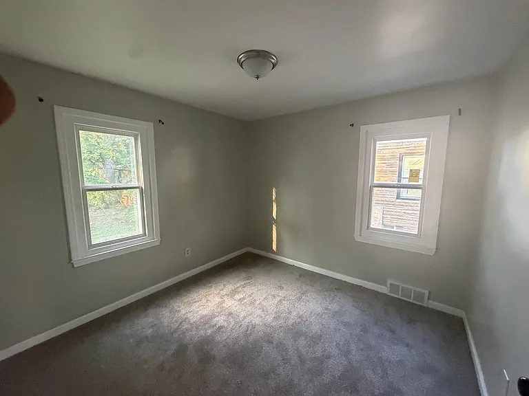 18520 Tireman St — Photo 6