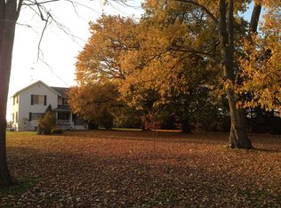 1082 Buck Island Dr, Guntersville, AL 35976