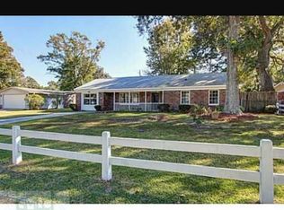 405 Briarcliff Cir, Savannah, GA 31419