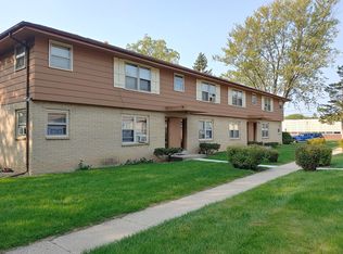 1 bed, 1.0 bath, $950, Oconomowoc, WI 53066