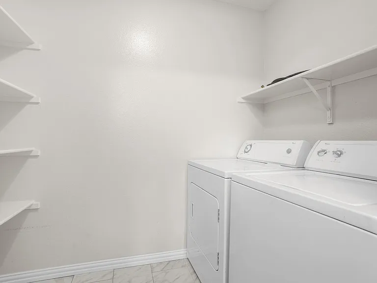 1312 Annalea Dr — Photo 18