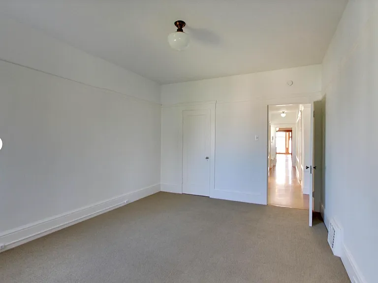 719 14th Ave — Photo 15