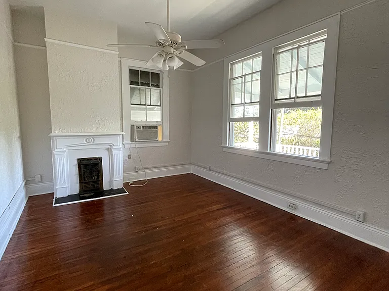 4229 Coliseum St — Photo 4