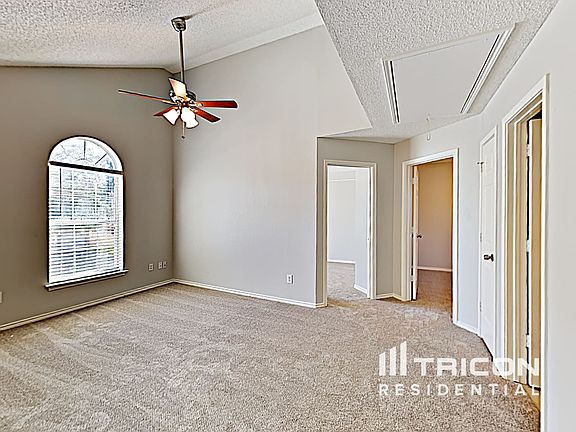 4th image of 1026 Chasemore Dr