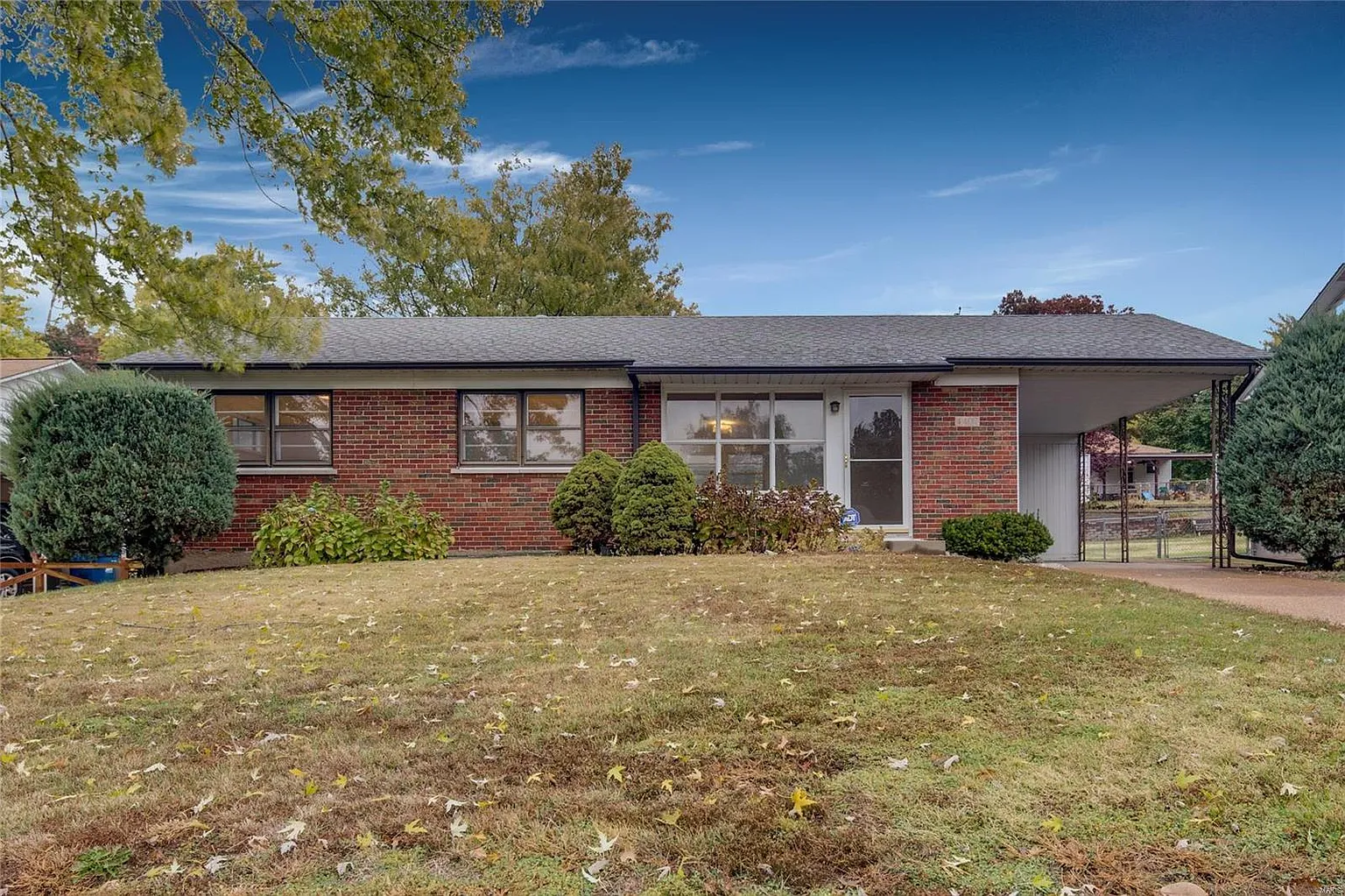 4407 Mohegan Dr photo 1