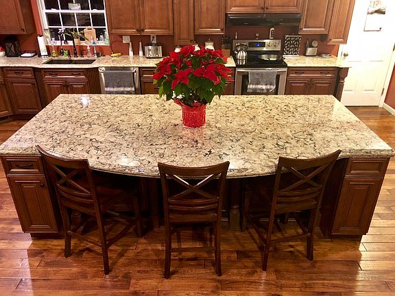 Cambria Quartz Countertops, 10x5 ft. Island