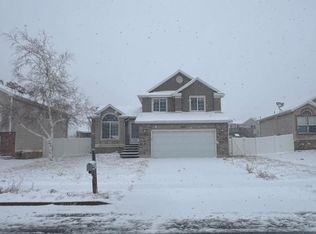 1217 E 3025 N, Layton, UT 84040