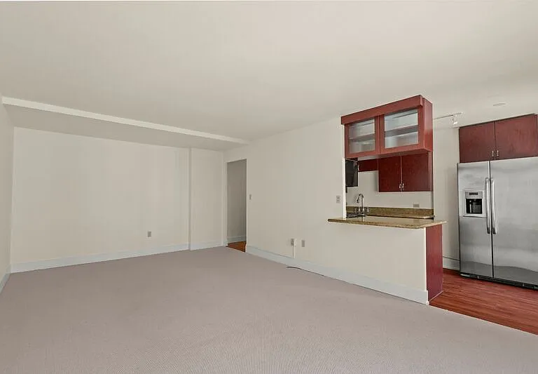 1105 Spring St #712 — Photo 8