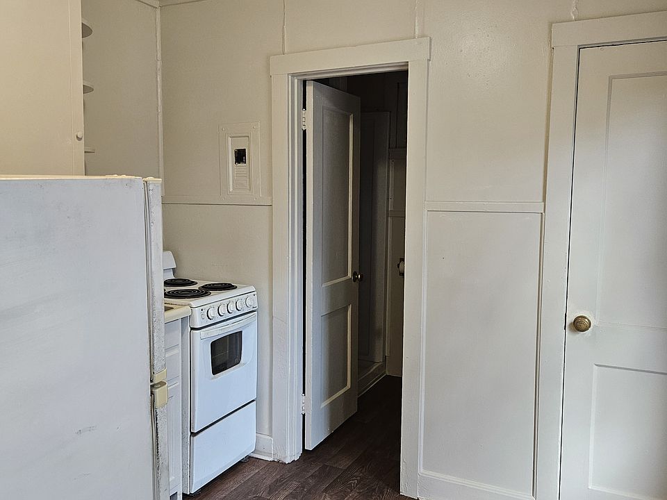 1st image of 406 E Birch Ave #1