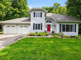 83 Wozniak Rd, Penetanguishene, ON L9M 1W6