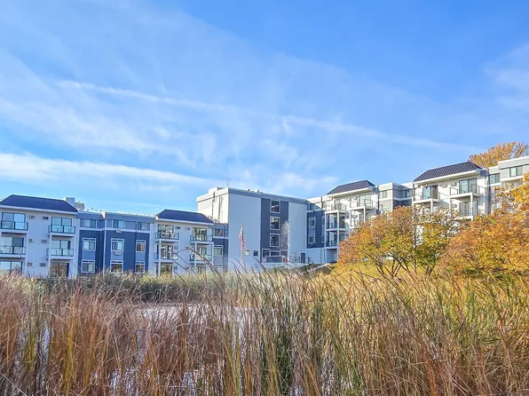 Gleason Lake, 155 Gleason Lake Rd APT 203, Wayzata, MN 55391