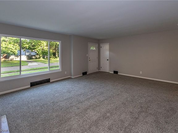 5th image of 124 Westover Dr