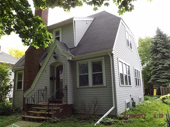 2nd image of 214 Oxford Ave