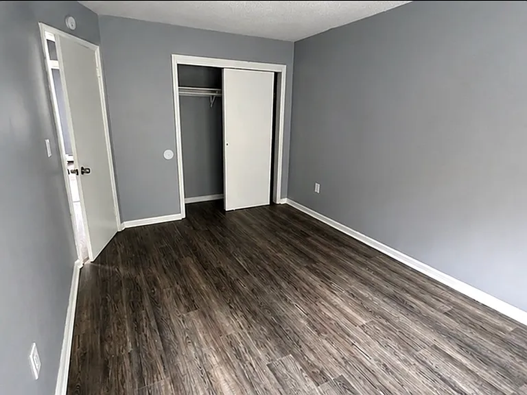 34 Royal Oak Dr #9 — Photo 7