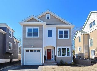 11 Russell Pl, Summit, NJ 07901