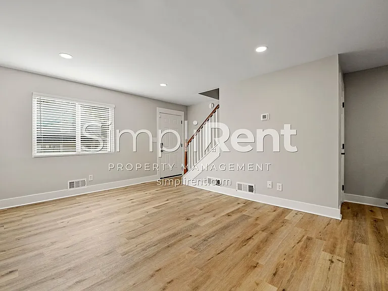 Park Street 2997 RNT — Photo 8