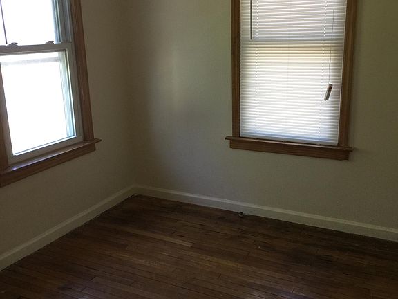 3rd image of 453 Beach 123rd St Floor 2