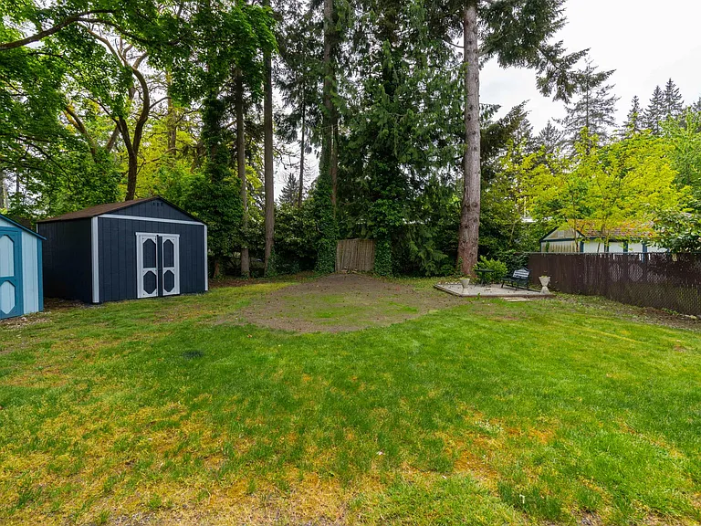 9006 Highland Ave SW — Photo 43