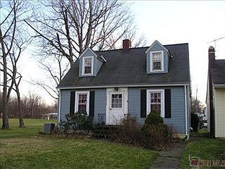 2nd image of 32645 Lake Rd