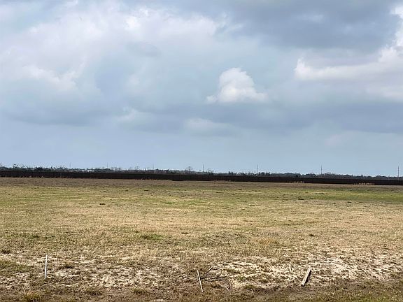 3rd image of 3044 Baneberry Rd