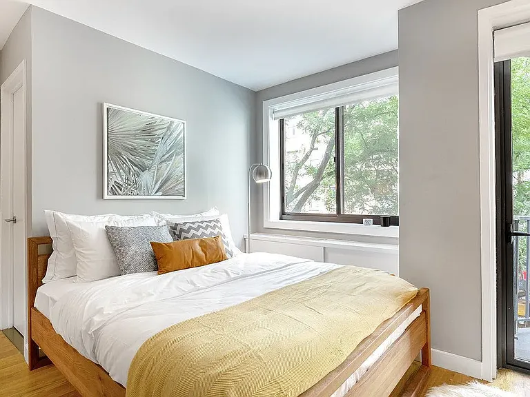 101 W 15th St #506 — Photo 4
