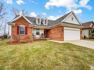 9481 Maple Ridge Dr, Newport, MI 48166