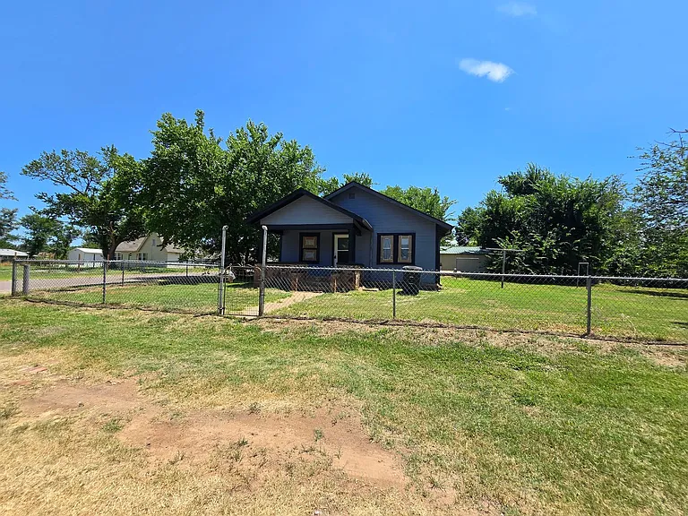 617 N Bonita Ave — Photo 27