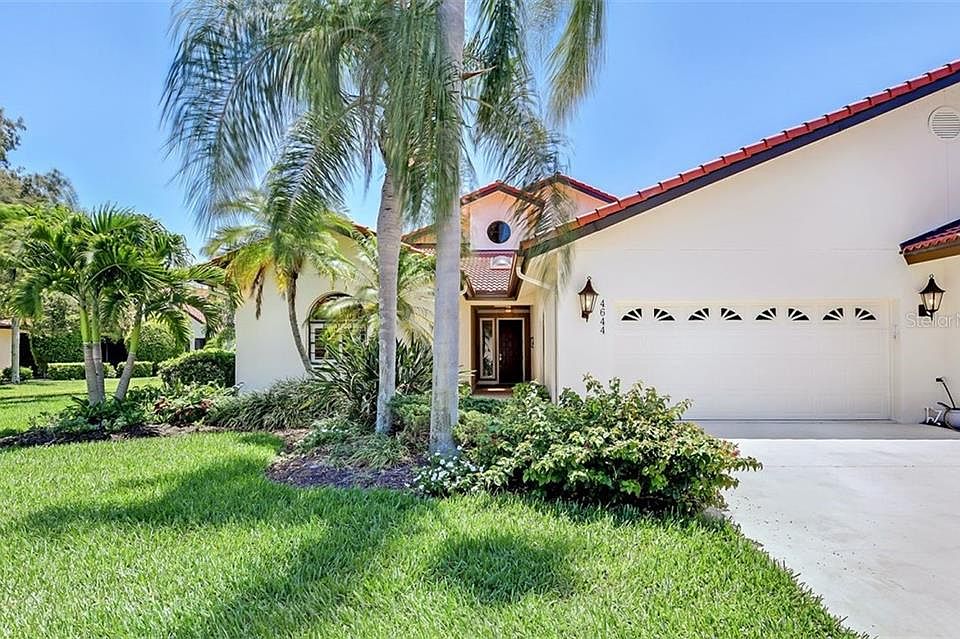 1st image of 4644 Las Brisas Ln