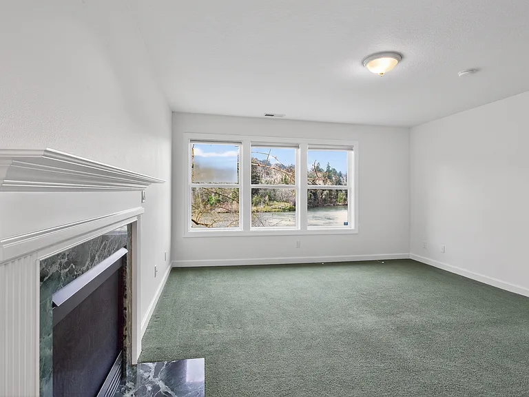 1645 SE Oak Shore Ln #1 — Photo 32