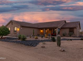 39730 N New River Rd, Phoenix, AZ 85086