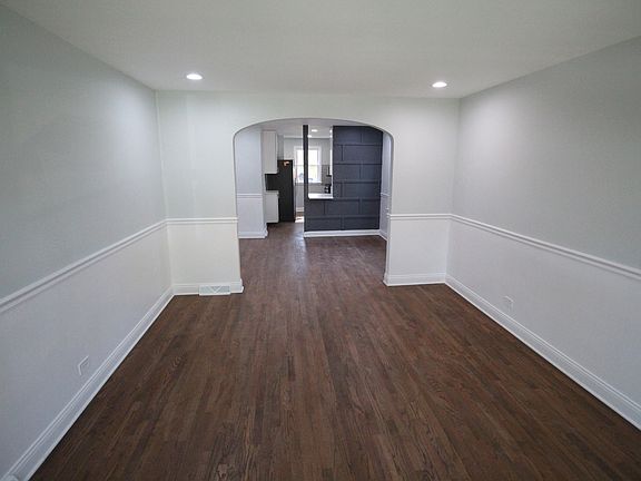 4th image of 14217 S Lowe Ave