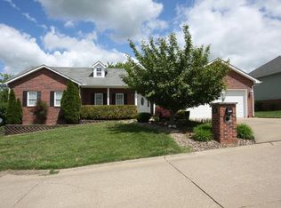 211 Winesap Way, Ona, WV 25545