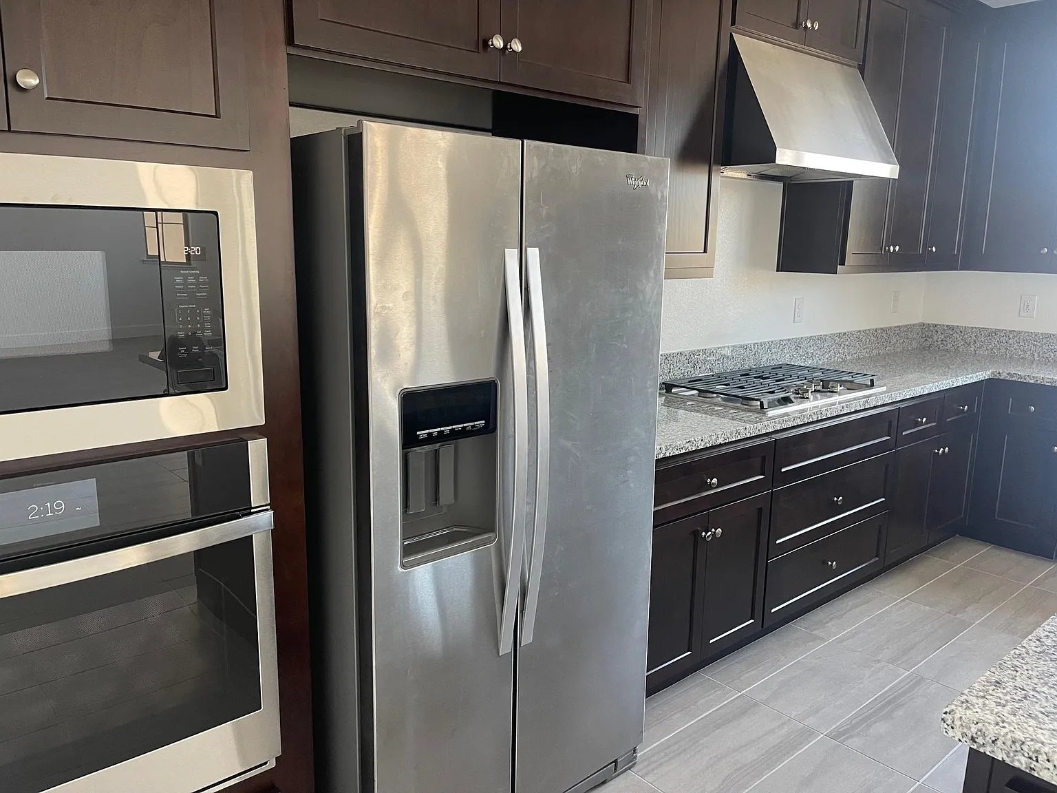 3 bed, 2.5 bath, 2107 sqft, $3,350 — Photo 2
