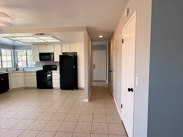 1502 Seiko Ave — Photo 6
