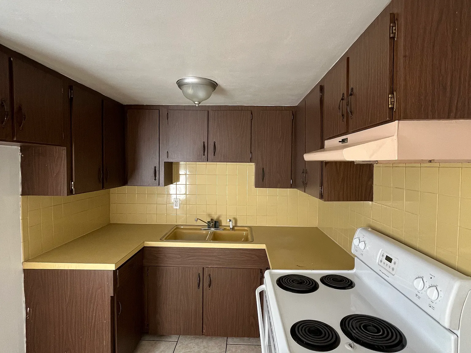 93rd Ave N, Saint Petersburg — Photo 2