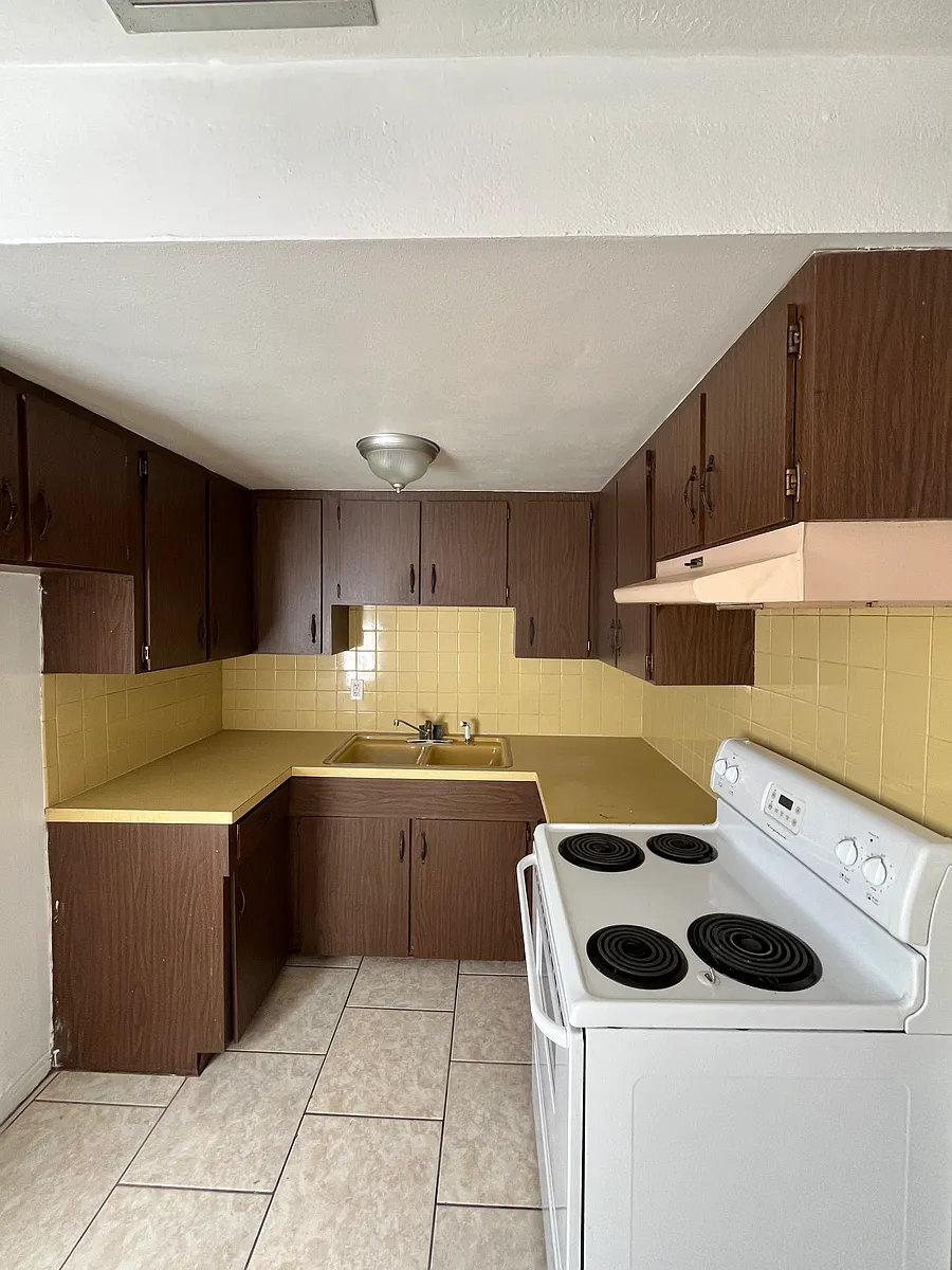 Building Photo - 93rd Ave N