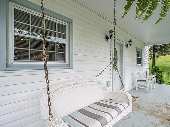 4th image of 10809 Farview Dr