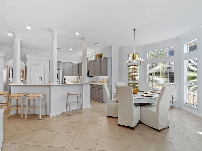 5280 Tivoli Dr — Photo 16