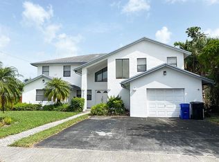 1041 NE 165th Ter, North Miami Beach, FL 33162