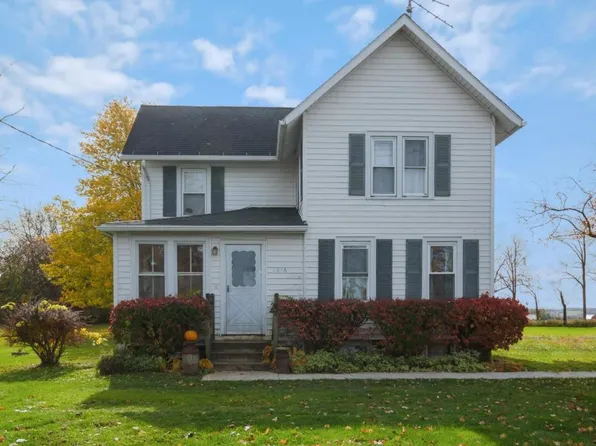 2816 Center Rd, Scipio Center, NY 13147