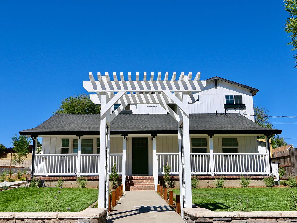 1st image of 2505 El Camino Real