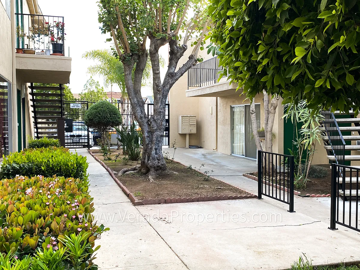 Building Photo - 4336 Estrella Ave #9