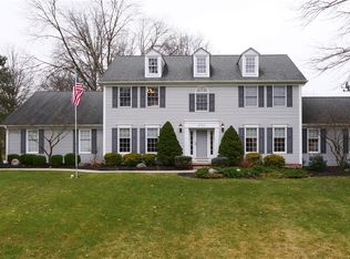 6744 Pinebrooke Dr, Hudson, OH 44236