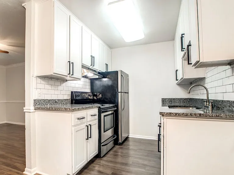 500 W Lamar St McKinney, Tx. 75069 — Photo 5