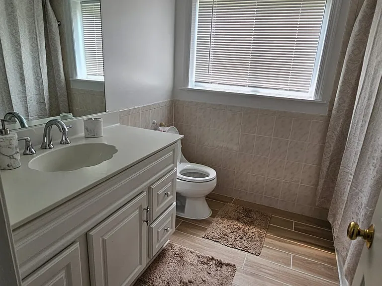 10926 Orchard St — Photo 3