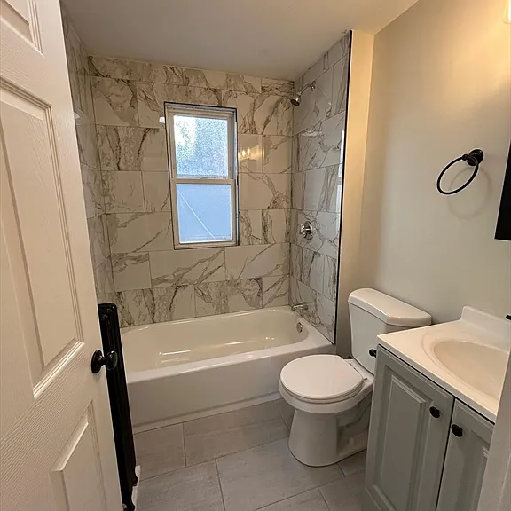 215 Ferry St #1 — Photo 9