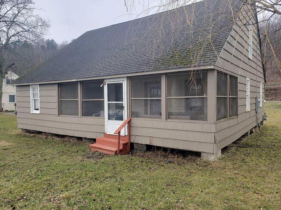 2nd image of 6039 W Lake Rd
