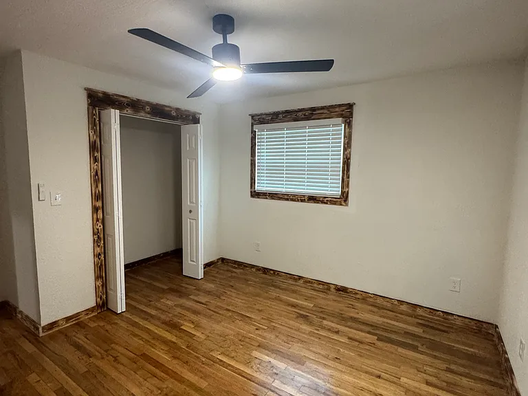 307 N West Ave — Photo 4