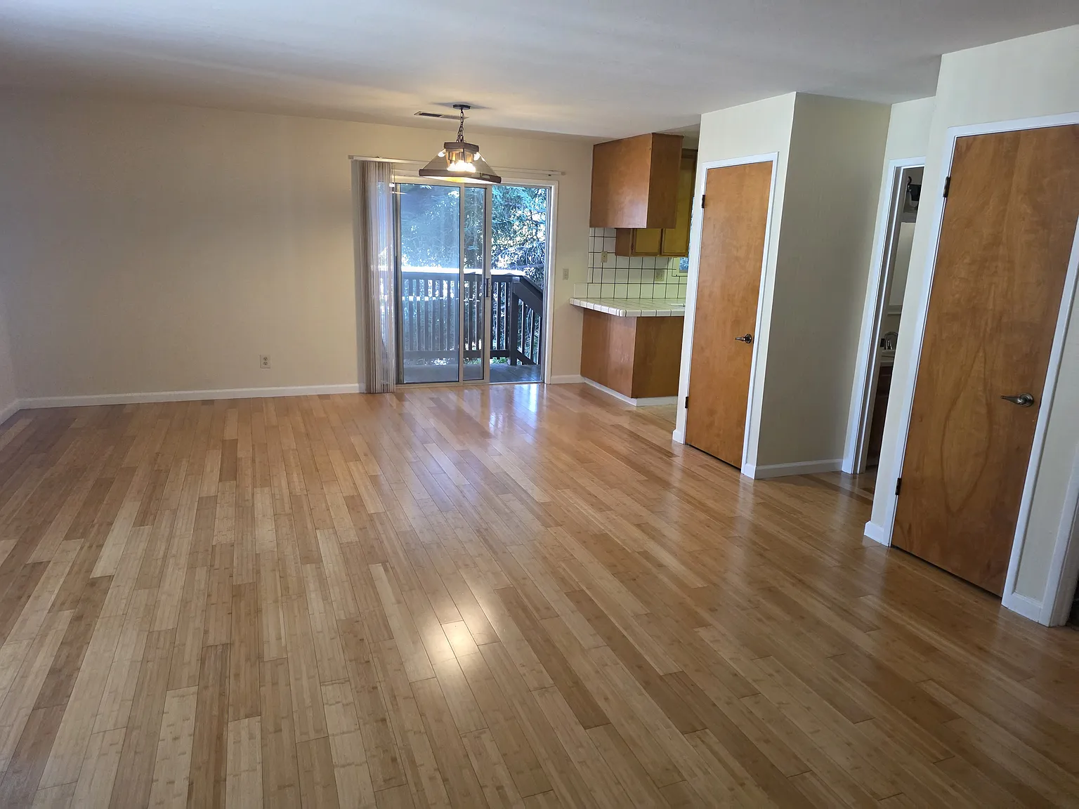 1 bed, 800 sqft, $2,250 — Photo 3