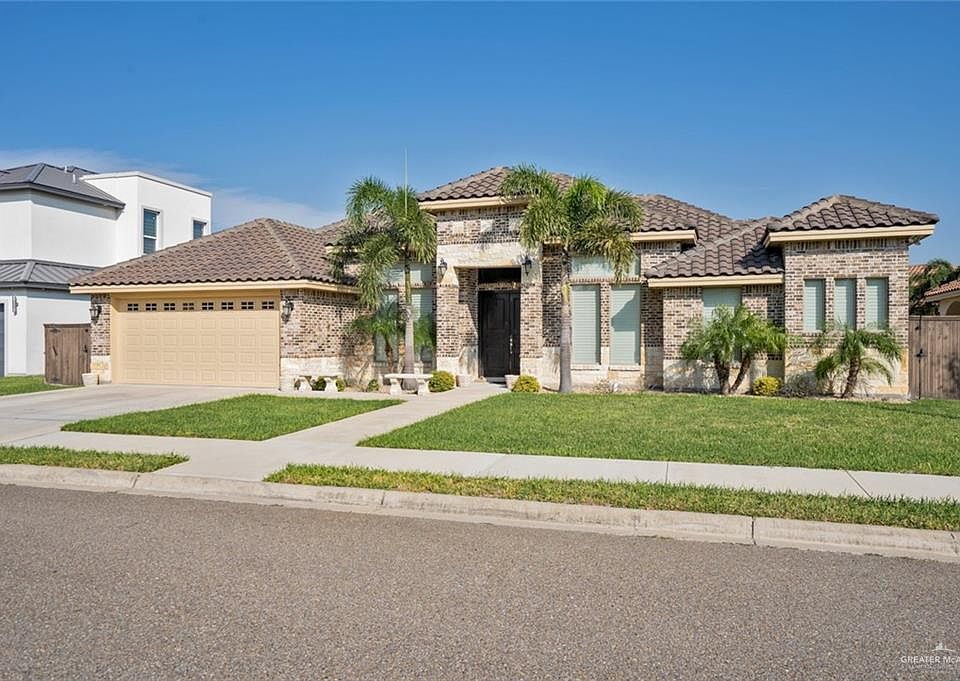 1st image of 3811 E Stevenson Ave